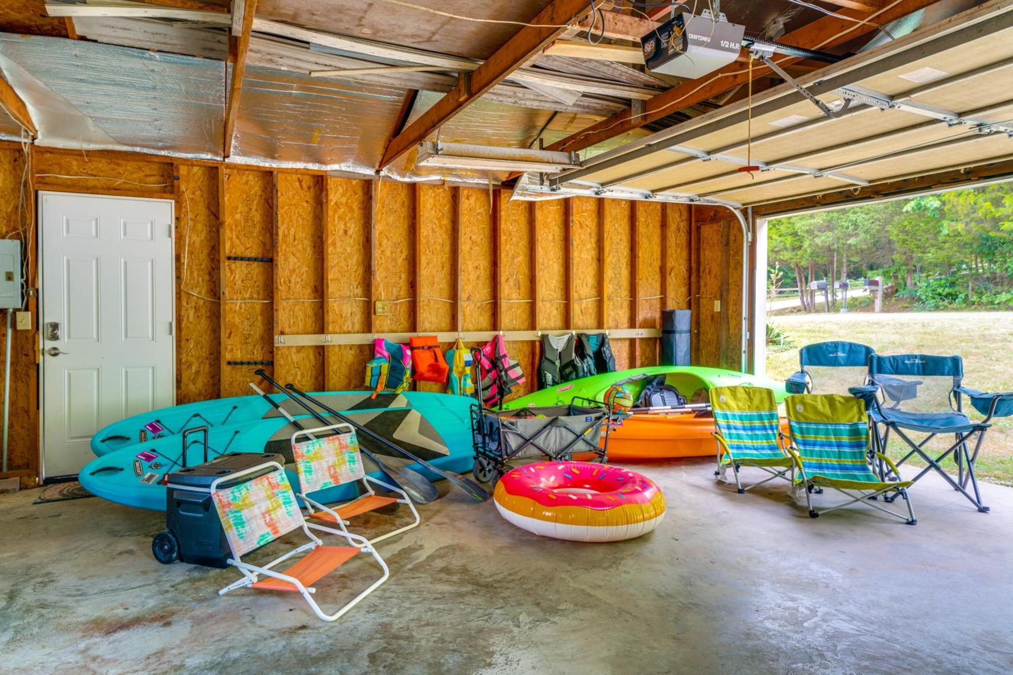 Modern Eckerty Home With Deck On Patoka Lake! Taswell Bagian luar foto