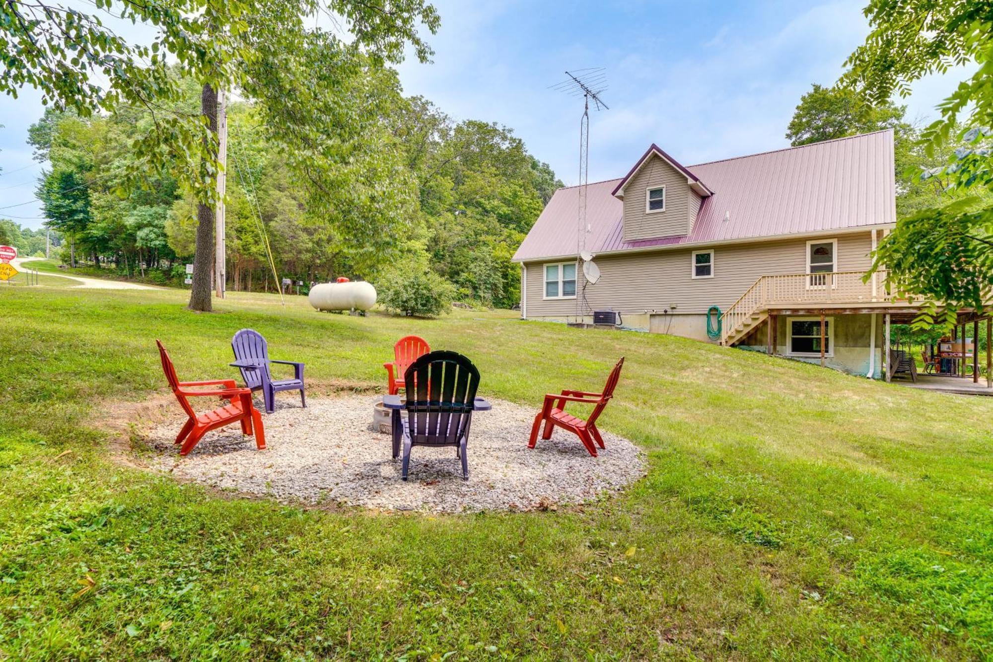 Modern Eckerty Home With Deck On Patoka Lake! Taswell Bagian luar foto