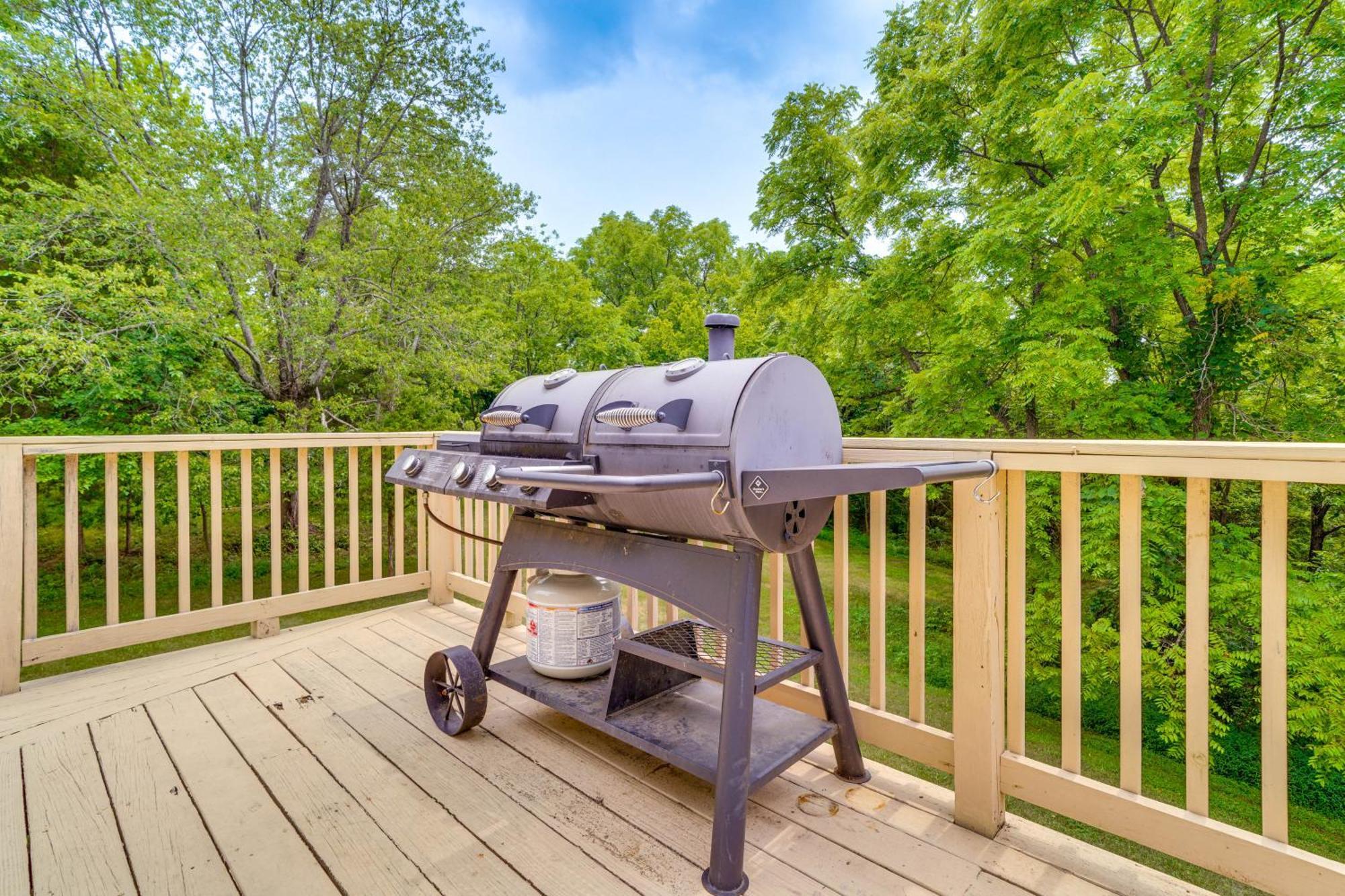 Modern Eckerty Home With Deck On Patoka Lake! Taswell Bagian luar foto
